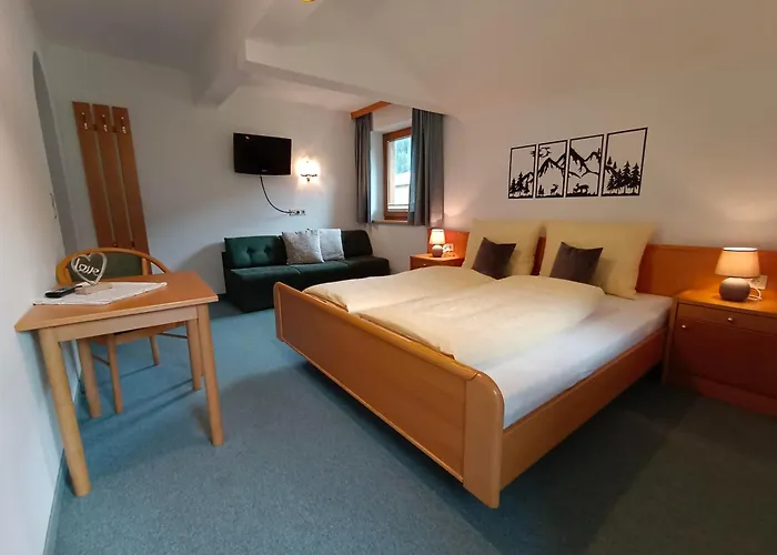 Апартаменты Manuela, Тукс